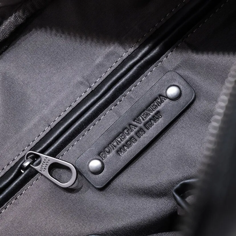 All categories 💚 Top version men’s bags 💚 BV 2024 new BV crossbody bag